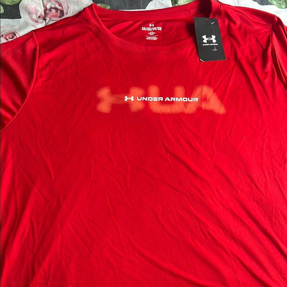 Under Armour Red Short Sleeve Tee